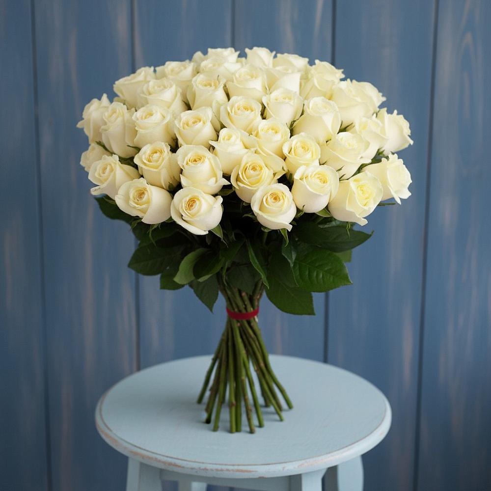 Букет 51 Белая роза Эдлесс Лав в Петровское