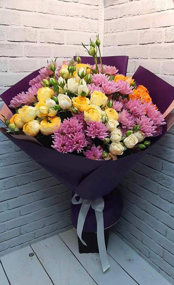 Букет цветов из: Хризантемы и Розы в Петровское