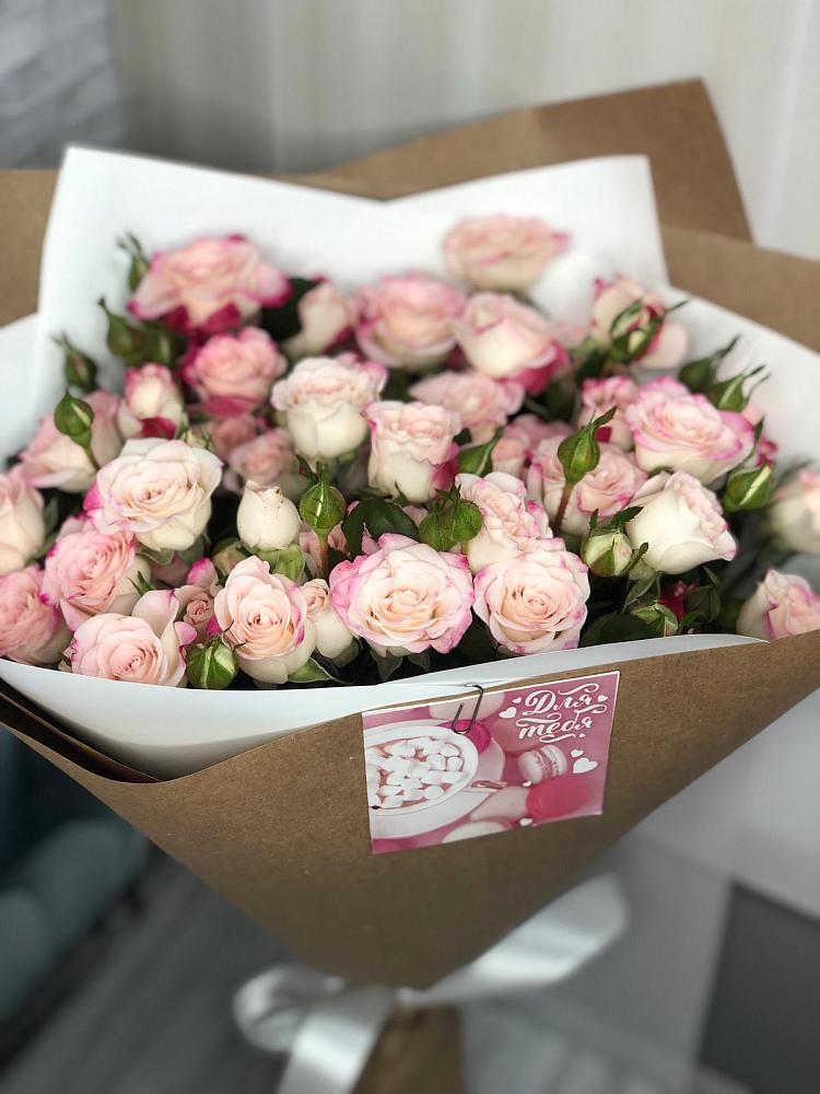 Букет цветов из: Розы в Петровское