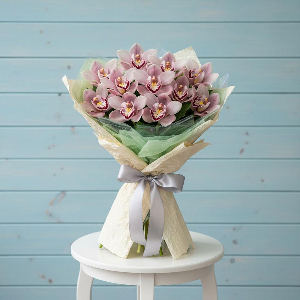 Букет цветов из: Орхидеи и Розы в Петровское