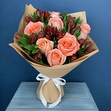 Букет цветов из:  Розы и Альстромерии в Петровское