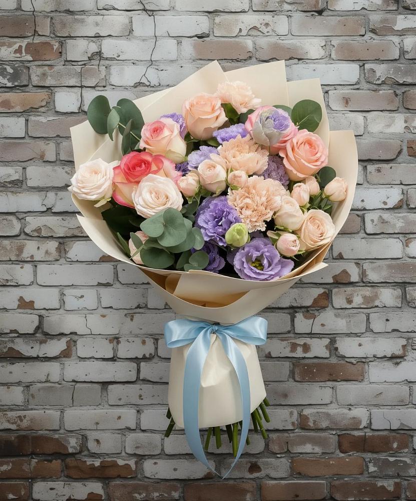 Букет цветов из: Розы, Лизиантусы и Гвоздики в Петровское