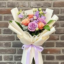 Букет цветов из:  Лизиантусы и Розы #REPLACE_PRED# Петровское