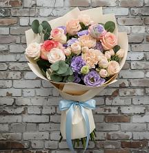 Букет цветов из:  Розы, Лизиантусы и Гвоздики #REPLACE_PRED# Петровское